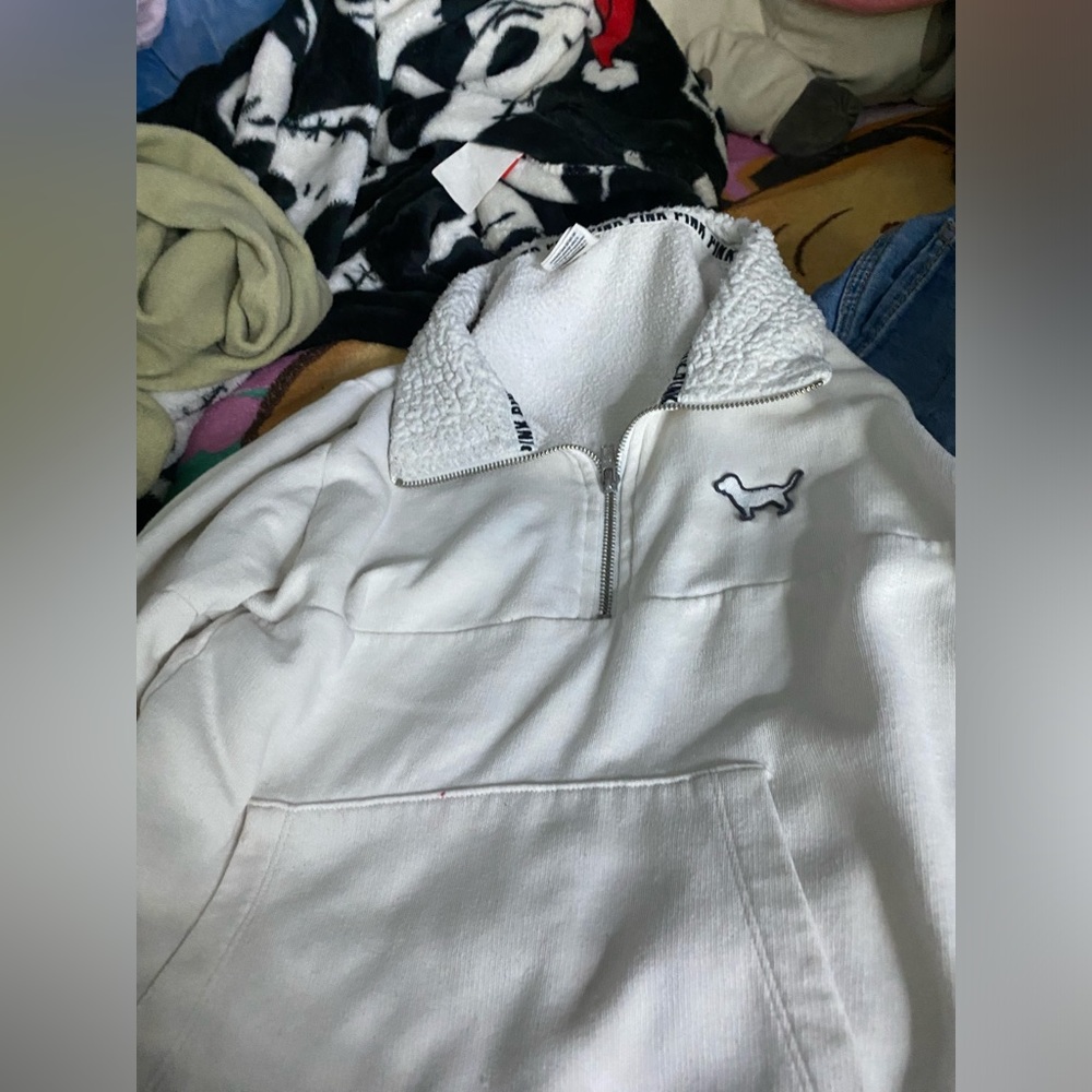 Va pink fleece quarter zip up